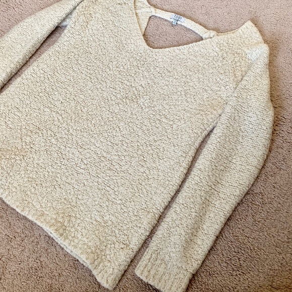 Tobi Open Back Sweater - Picture 7 of 8